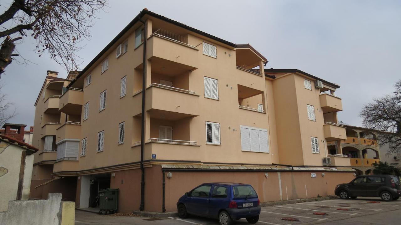 Apartments Lucia Medulin Exterior foto